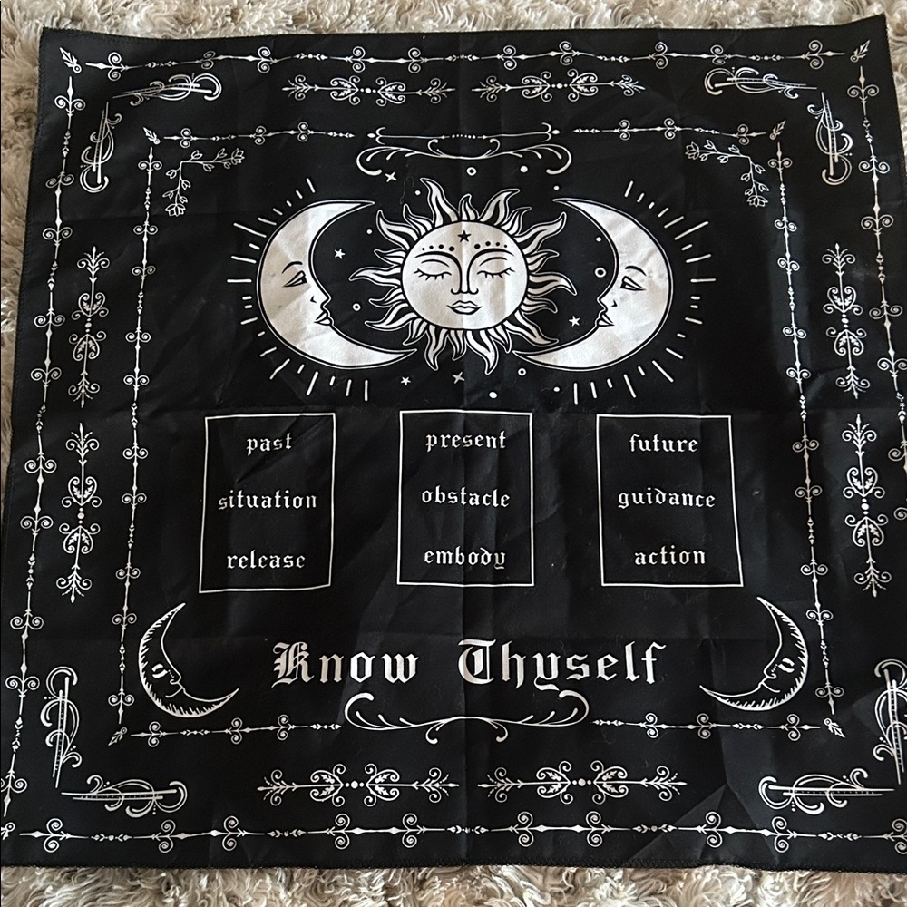Black and White Tarot Cloth